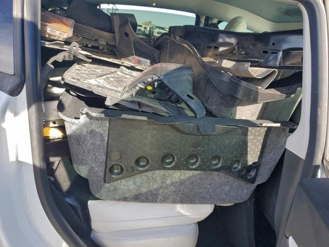 Tesla Model Y Image 8