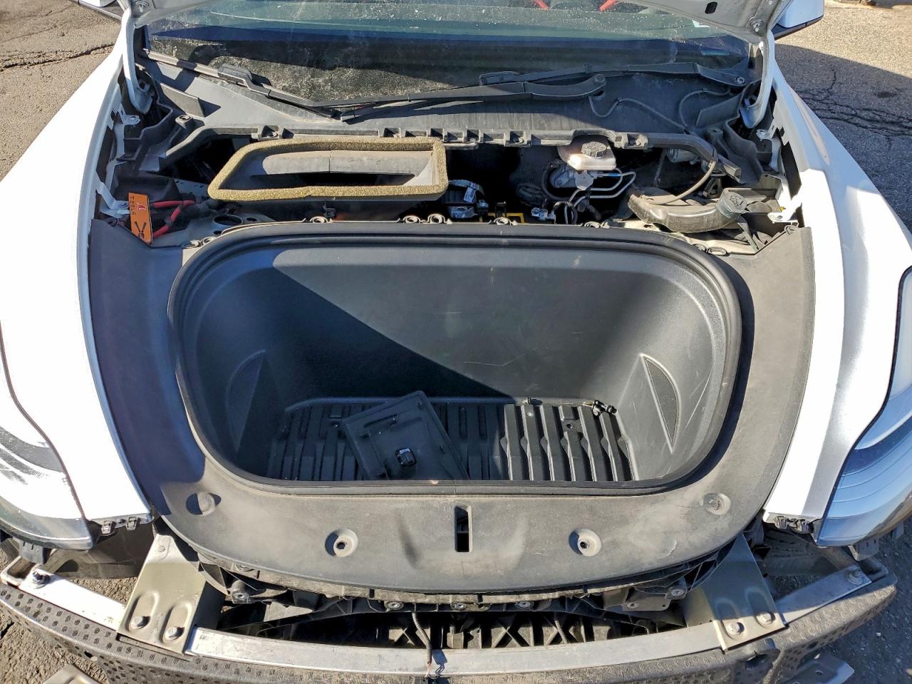 Tesla Model Y Image 9