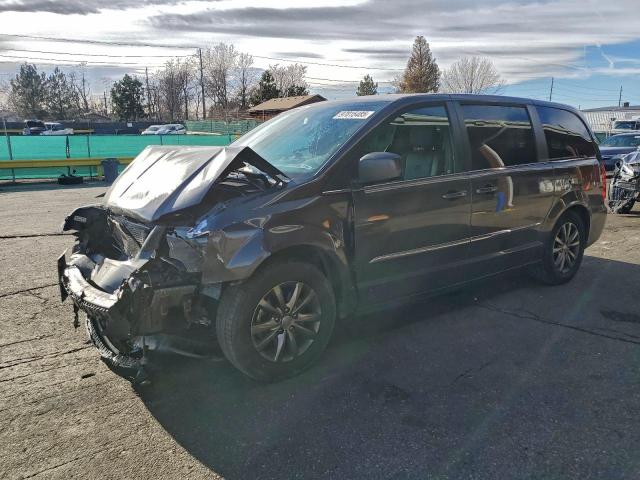  Salvage Chrysler Minivan