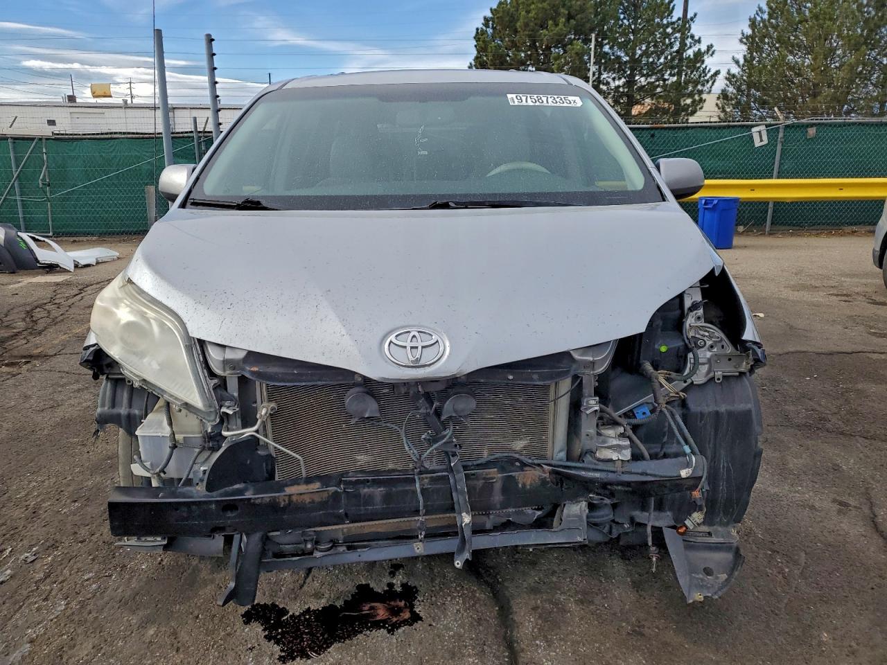 Toyota Sienna Xle Image 7