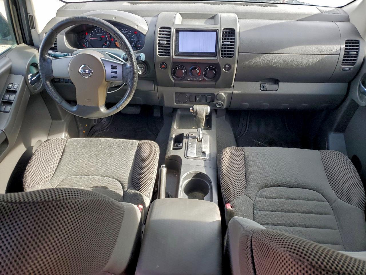 Nissan Xterra Off Road Image 9