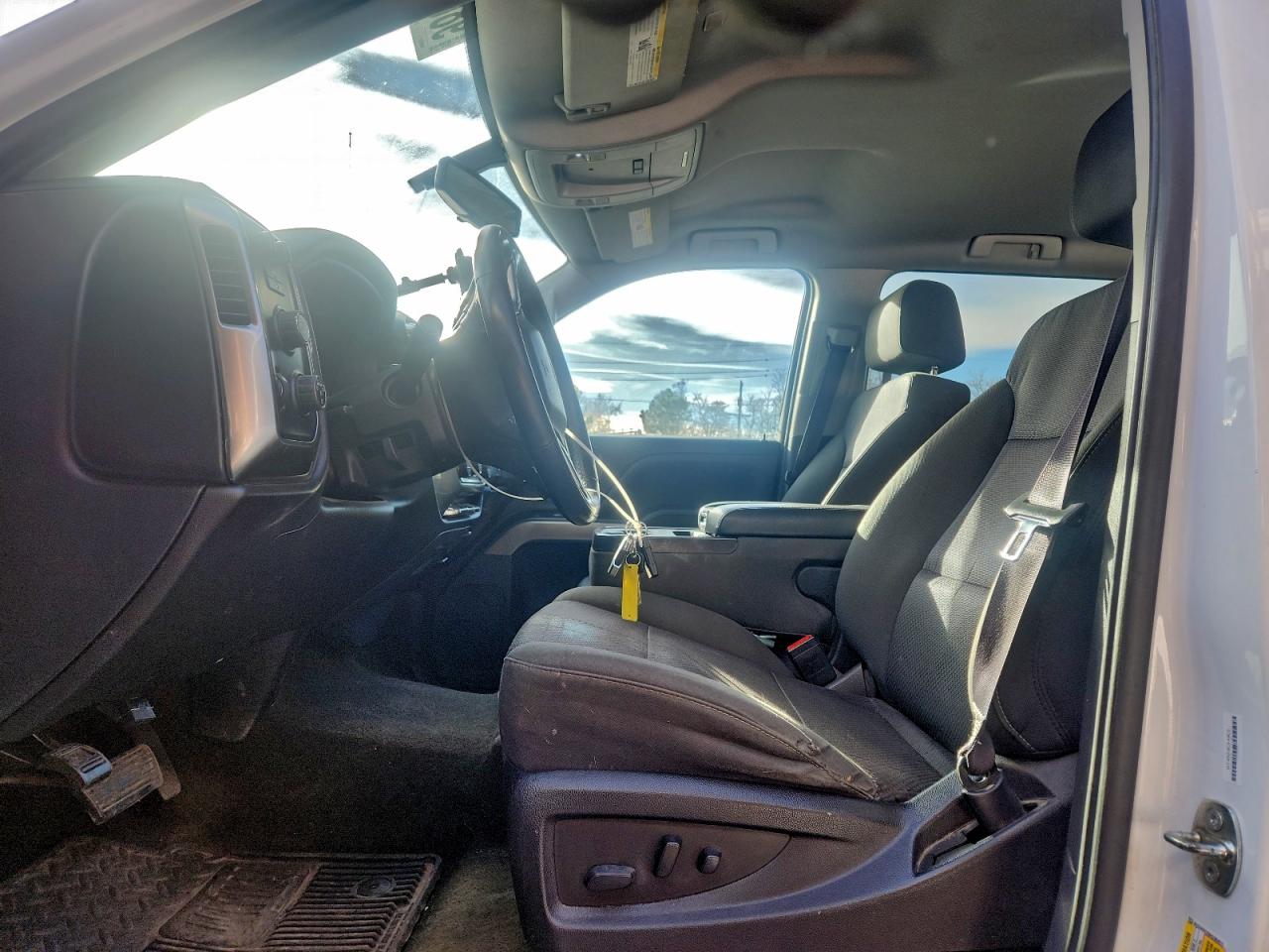 Chevrolet Silverado K1500 Lt Image 2