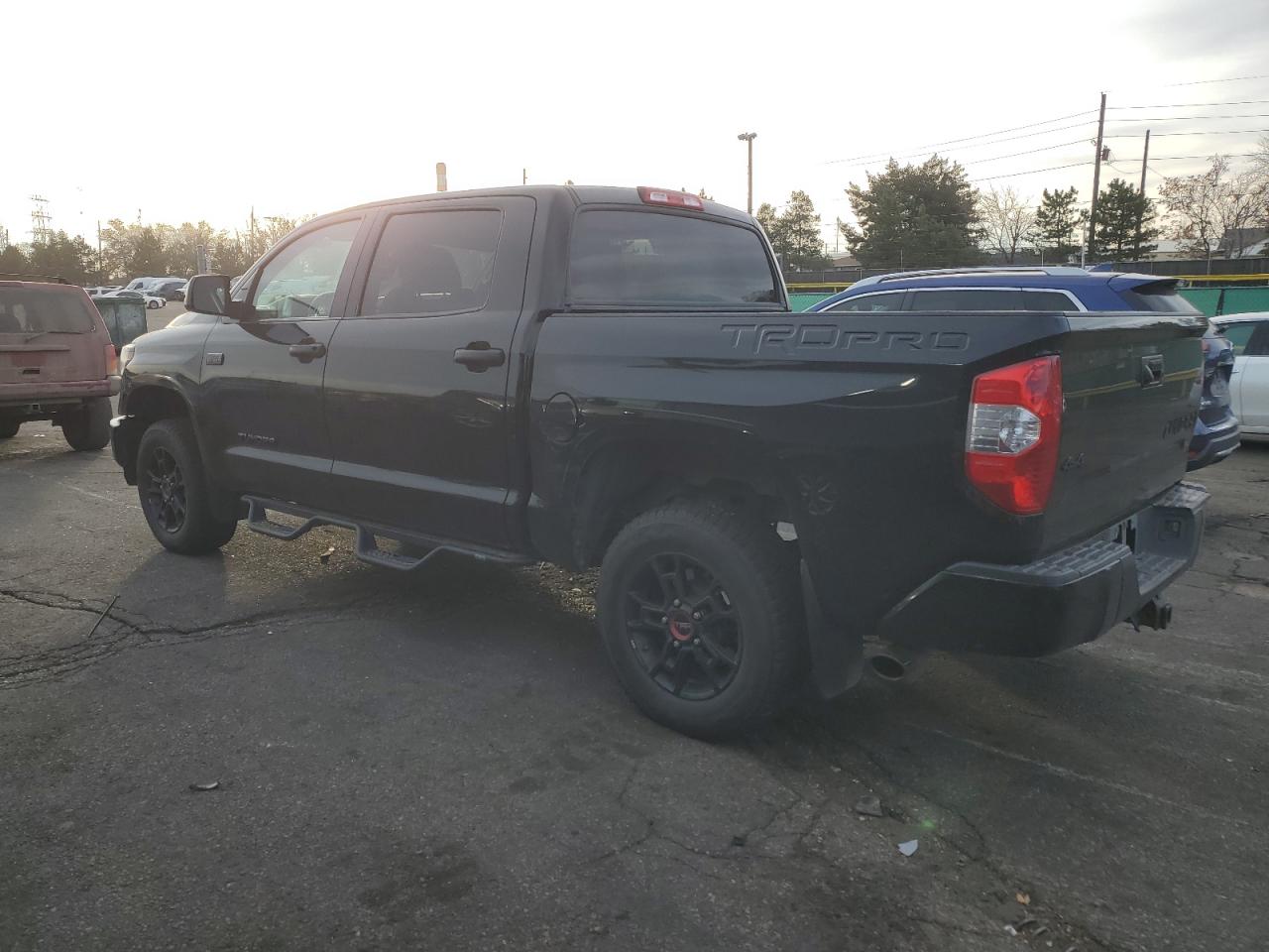 Toyota Tundra Crewmax Sr5 Image 3