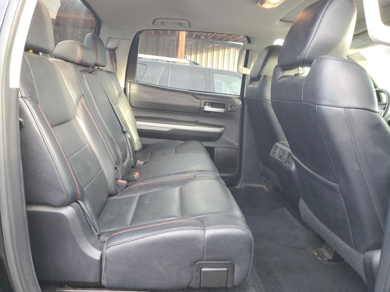 Toyota Tundra Crewmax Sr5 Image 10