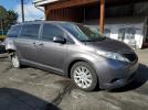 Toyota Sienna Le Image 2