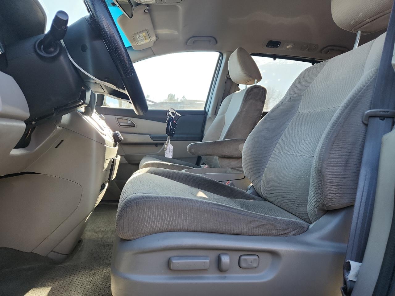 Honda Odyssey Ex Image 2