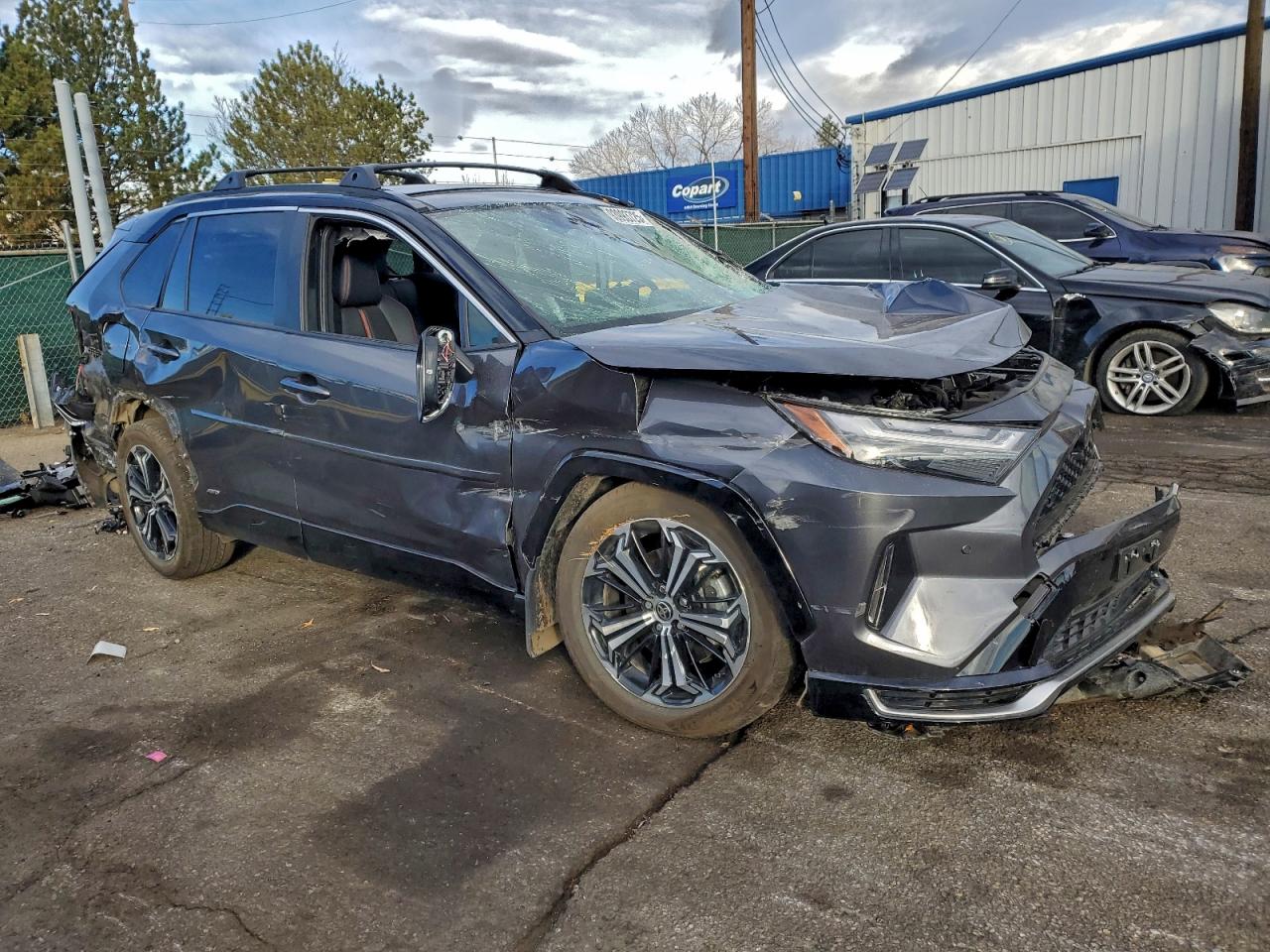 Toyota RAV4 Xse Image 12