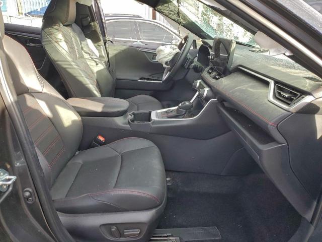 Toyota RAV4 Xse Image 6