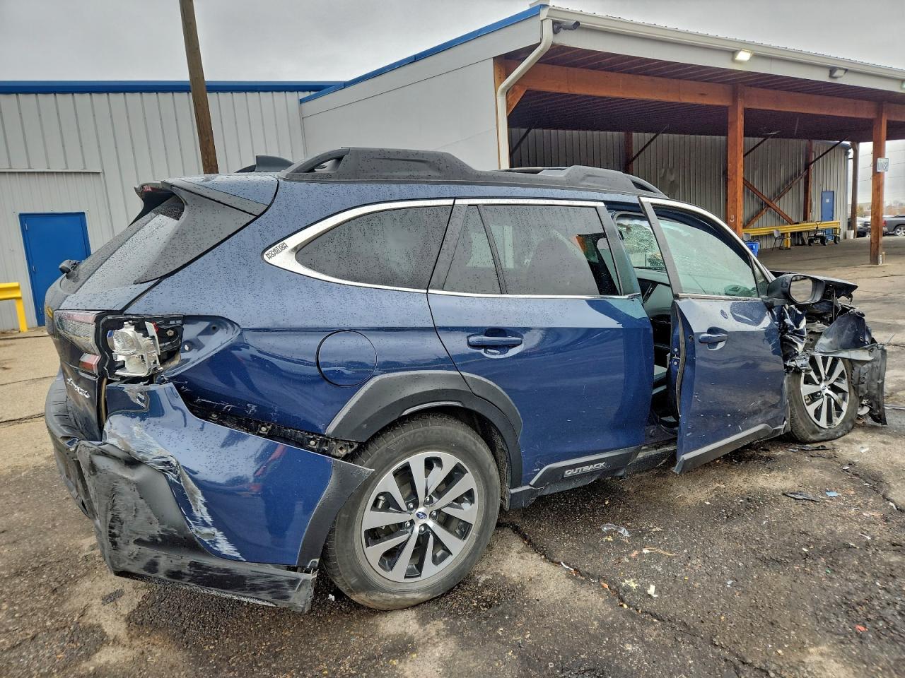 Subaru Outback Premium Image 2