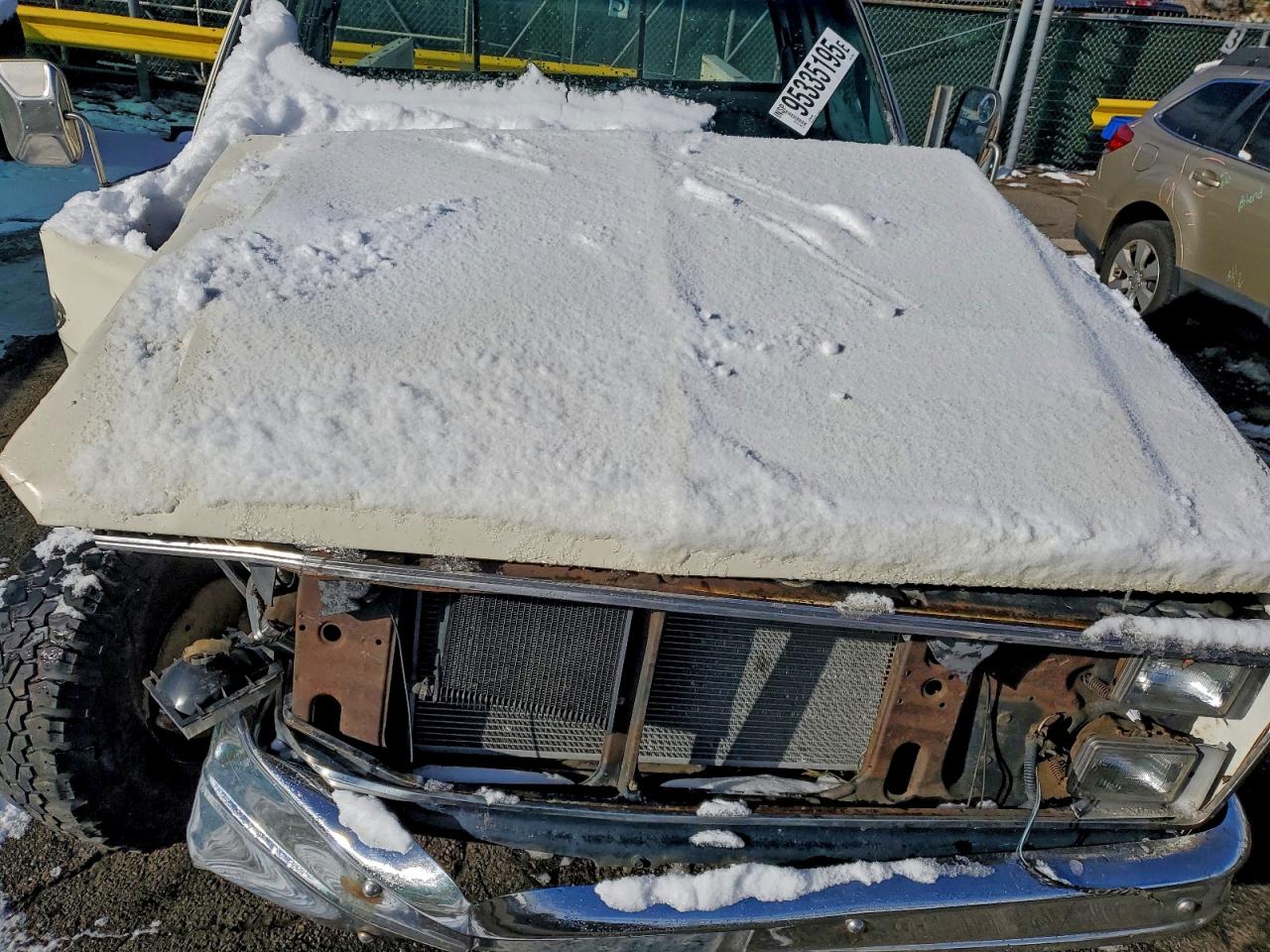 Chevrolet Ck Series Image 10