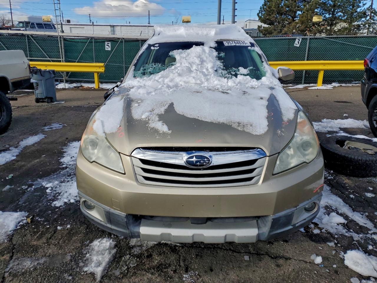 Subaru Outback 2.5i Limited Image 12