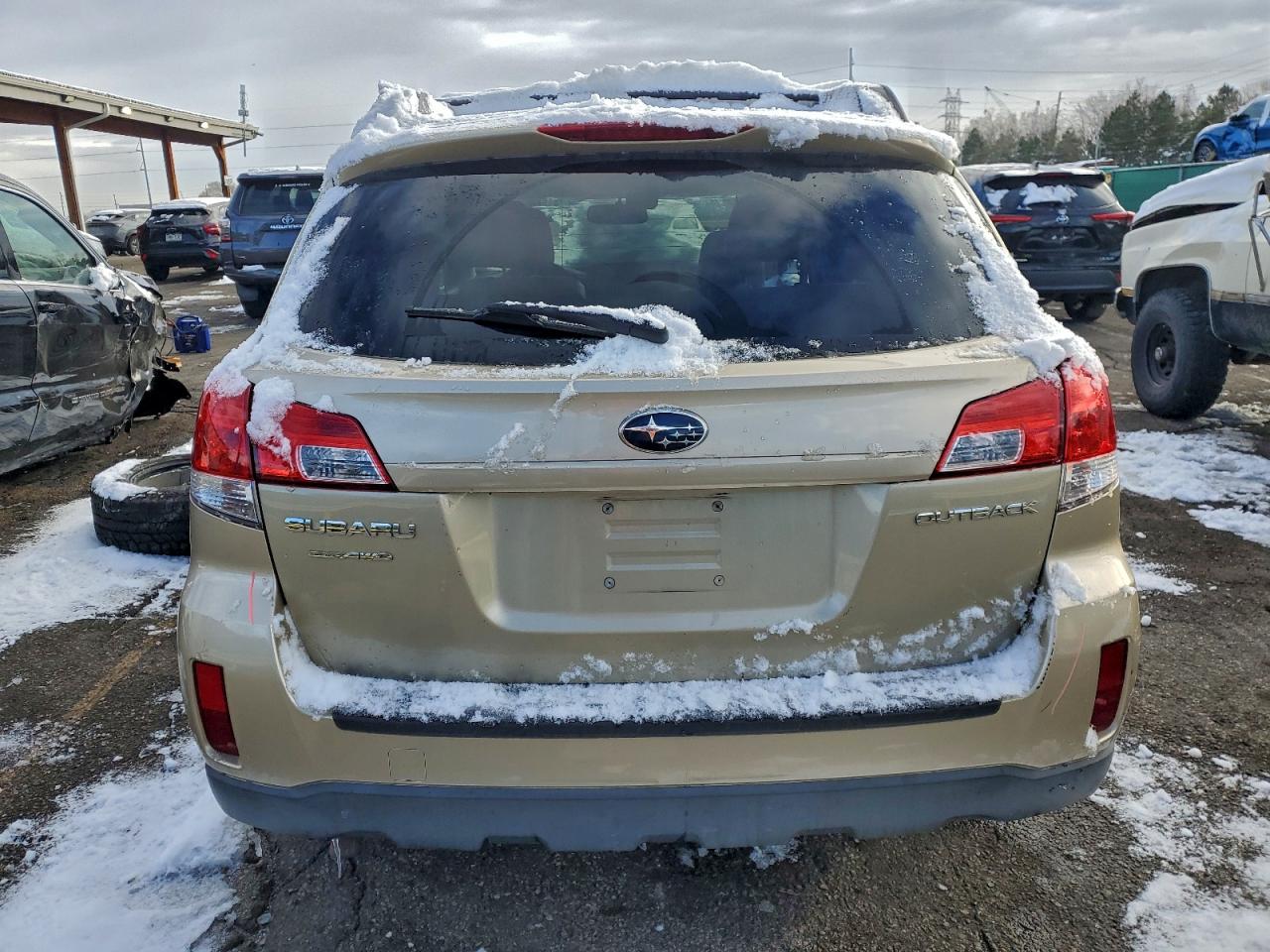 Subaru Outback 2.5i Limited Image 10