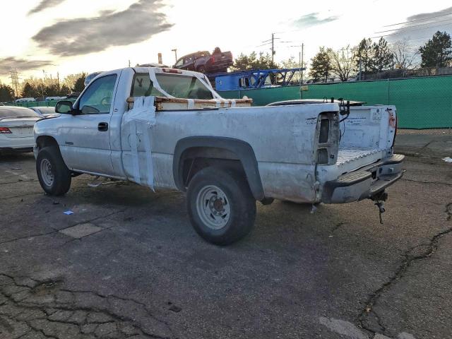 Chevrolet Silverado C2500 Image 2