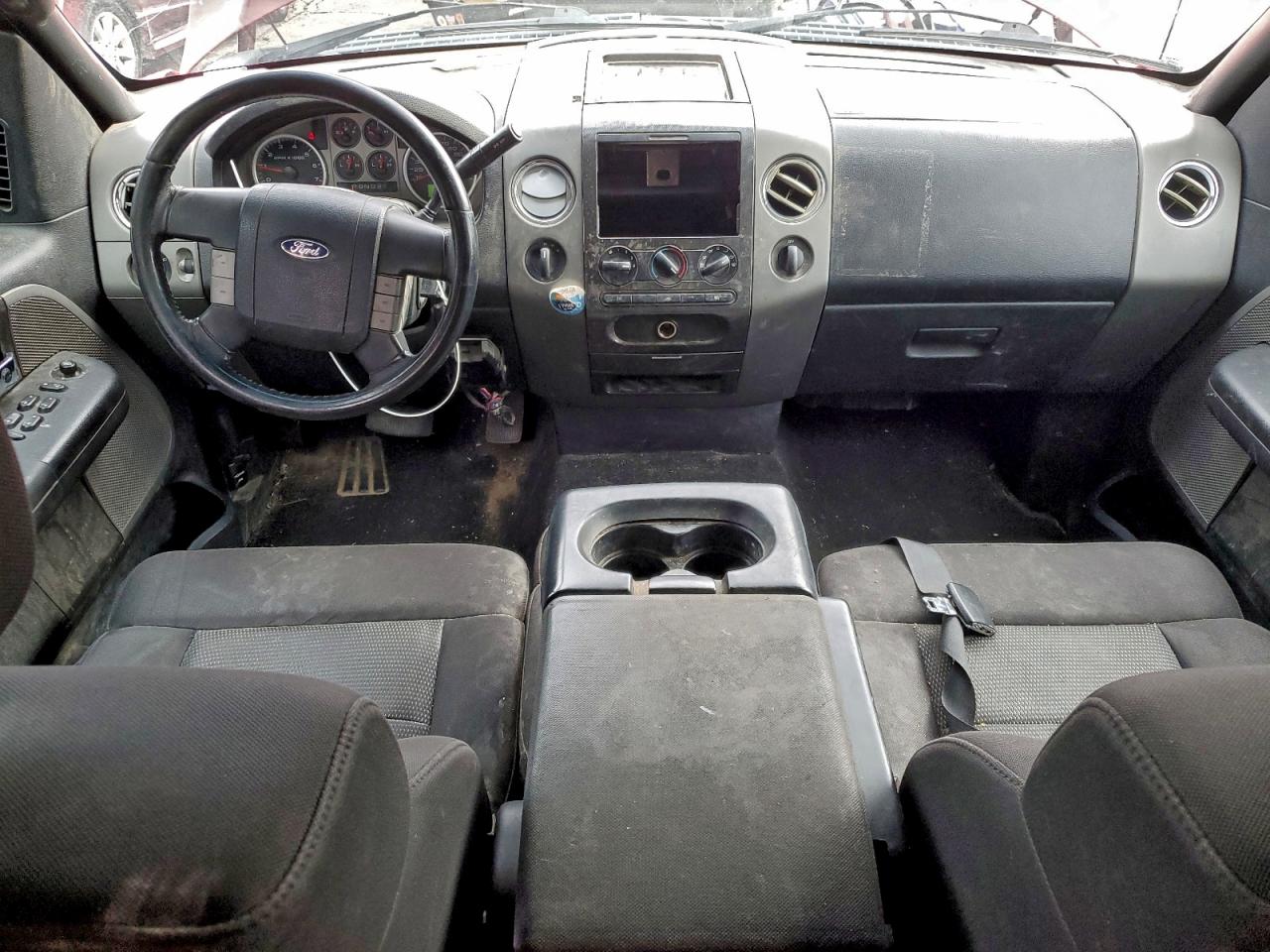 Ford F-150 Supercrew Image 4