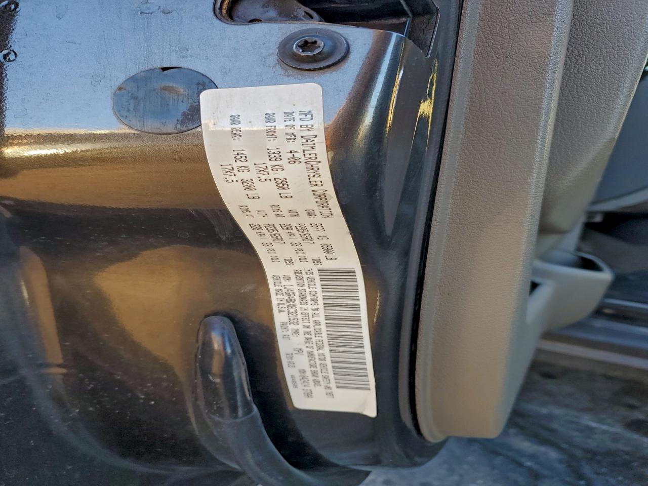 Jeep Grand Cherokee Laredo Image 11