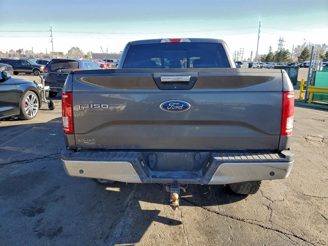 Ford F-150 Supercrew Image 4