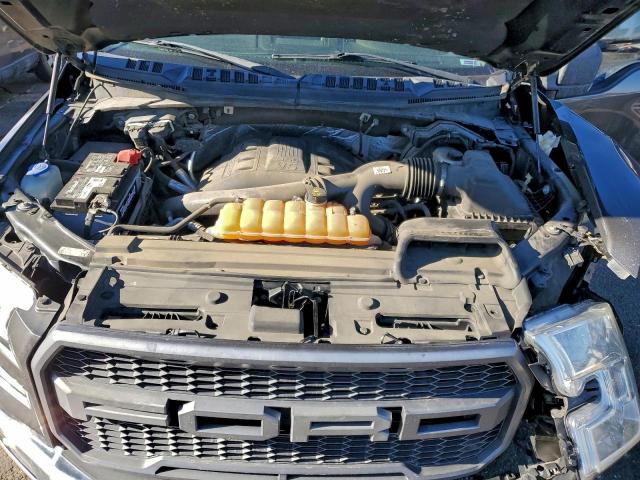 Ford F-150 Supercrew Image 6