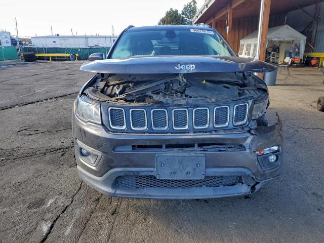 Jeep Compass Latitude Image 8