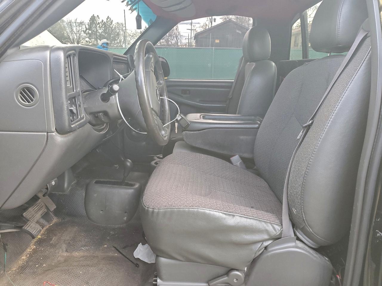 Chevrolet Silverado K1500 Image 10