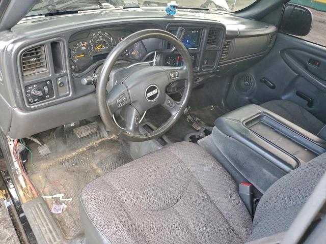 Chevrolet Silverado K1500 Image 3