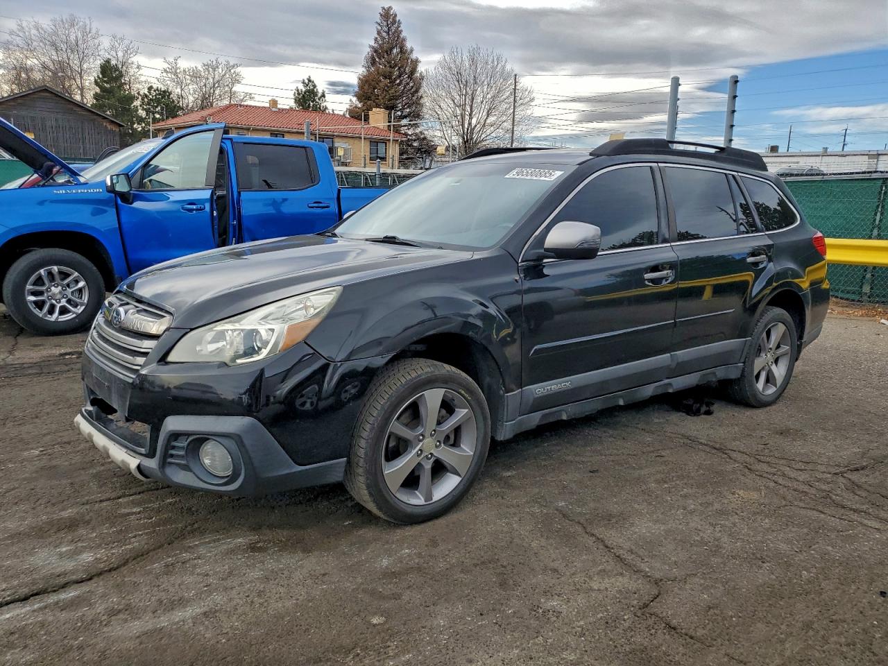 Subaru Outback 2.5i Limited Image 1