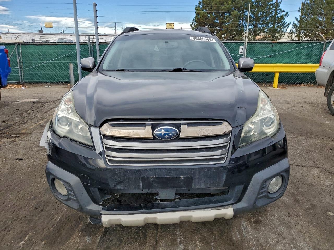 Subaru Outback 2.5i Limited Image 2