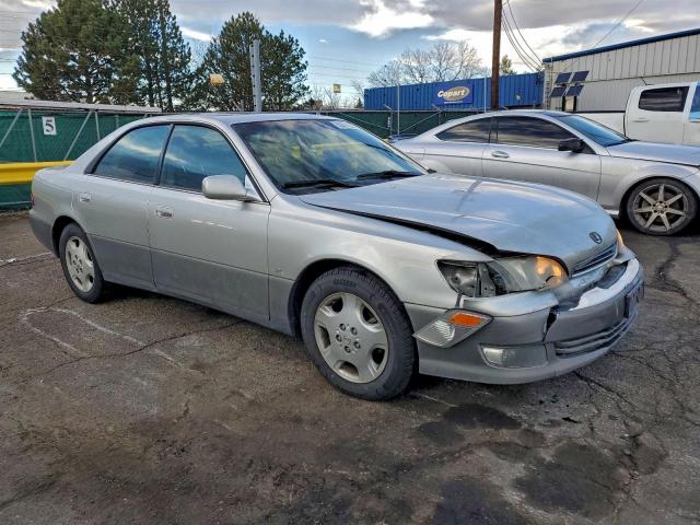 Lexus Es 300 Image 2