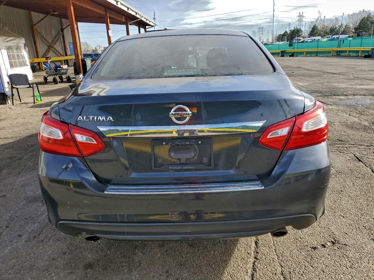Nissan Altima 2.5 Image 2