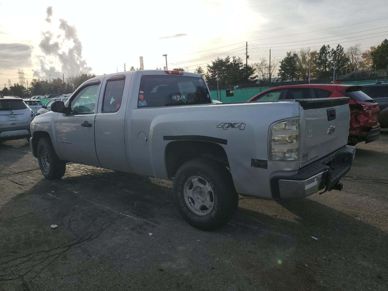 Chevrolet Silverado K1500 Image 6