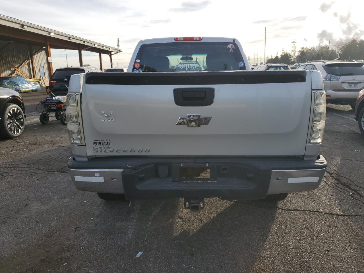 Chevrolet Silverado K1500 Image 11