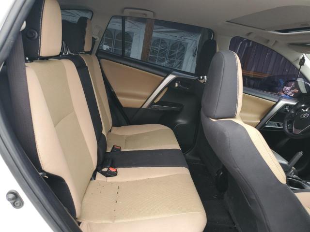 Toyota RAV4 Xle Image 3