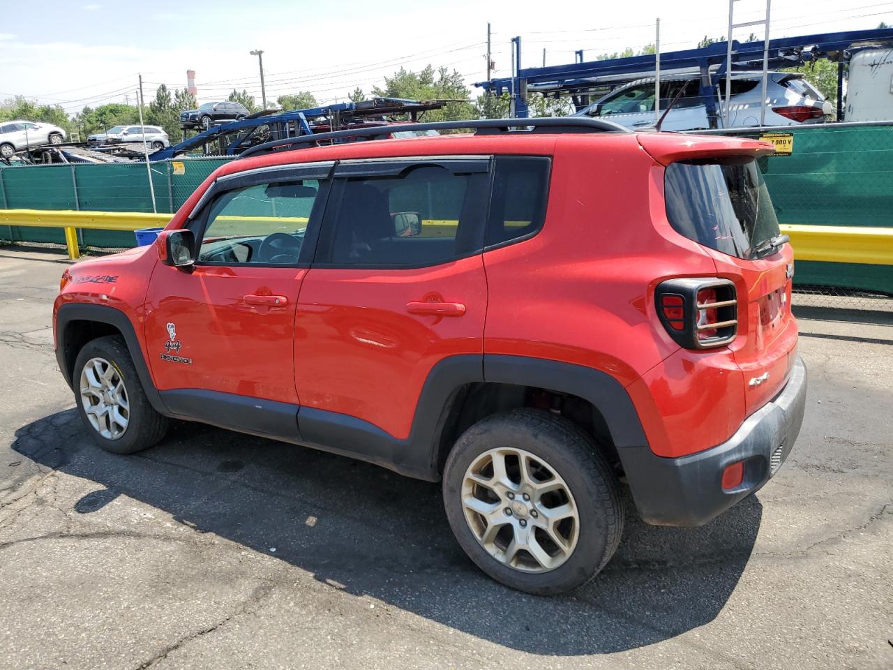 Jeep Renegade Latitude Image 2