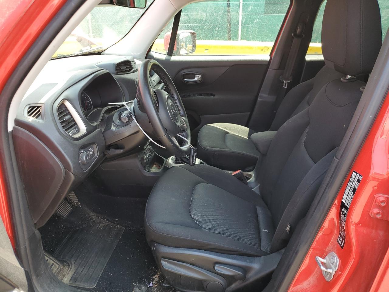 Jeep Renegade Latitude Image 7