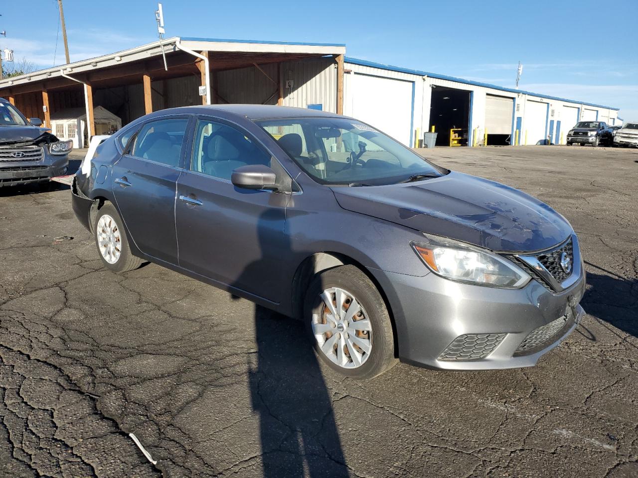 Nissan Sentra S Image 3