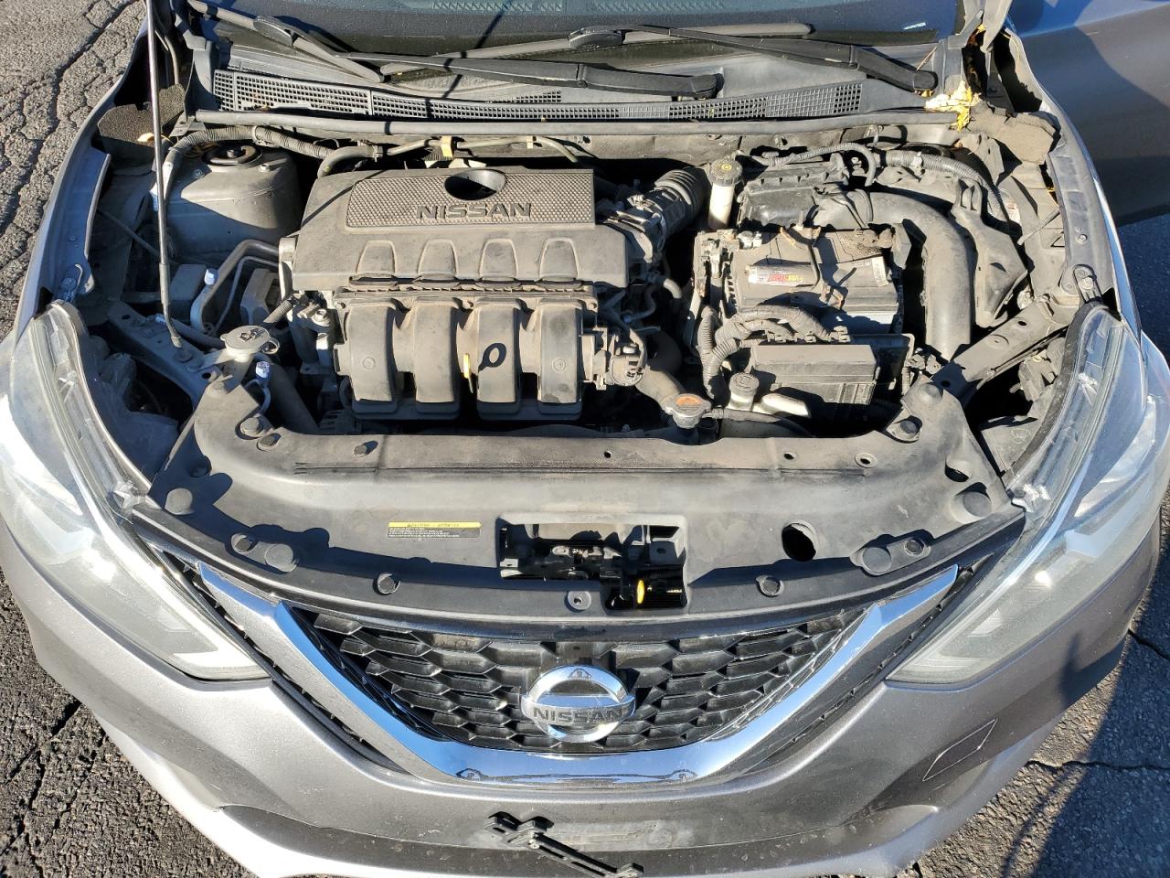 Nissan Sentra S Image 8