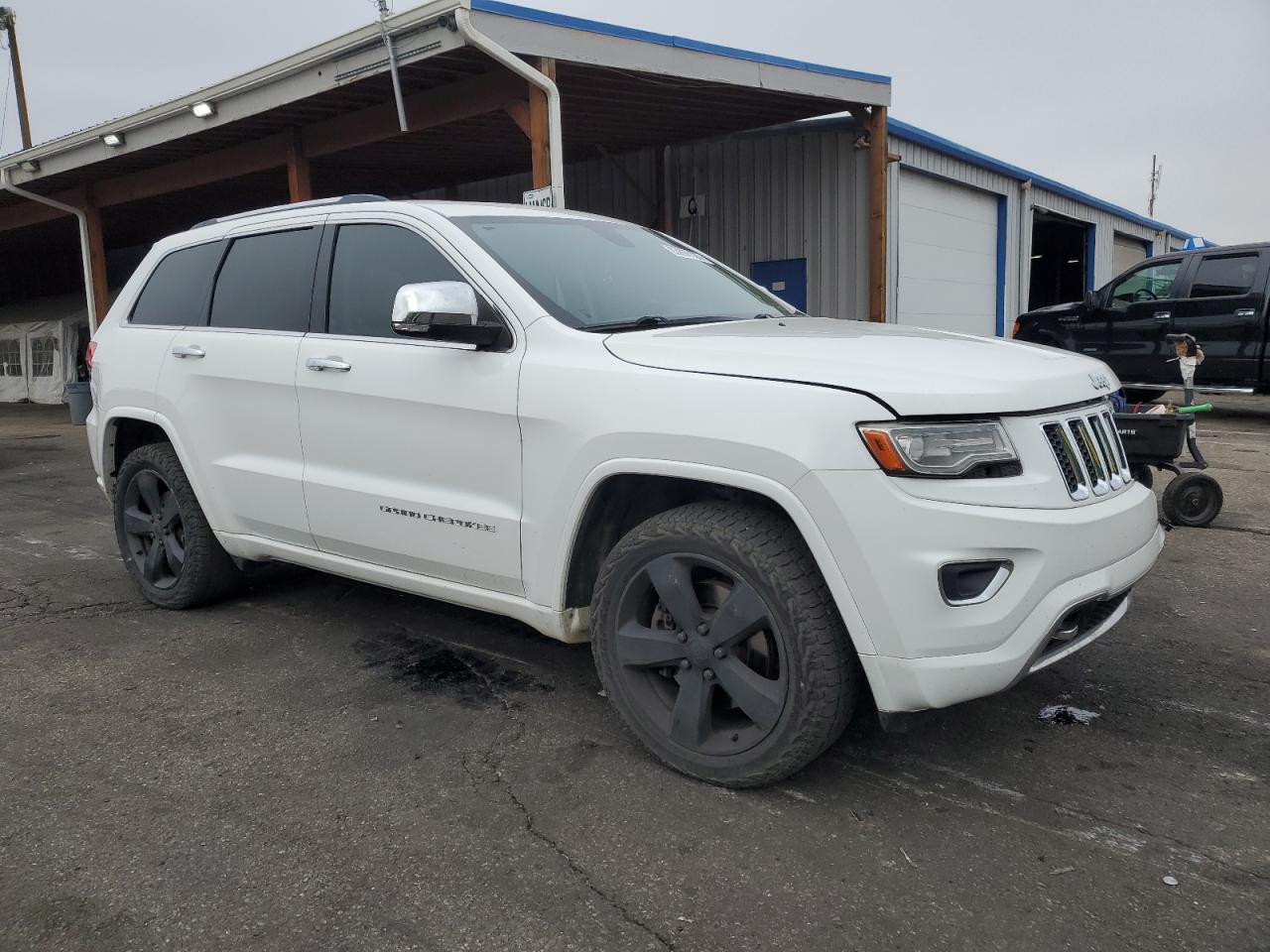 Jeep Grand Cherokee Overland Image 4