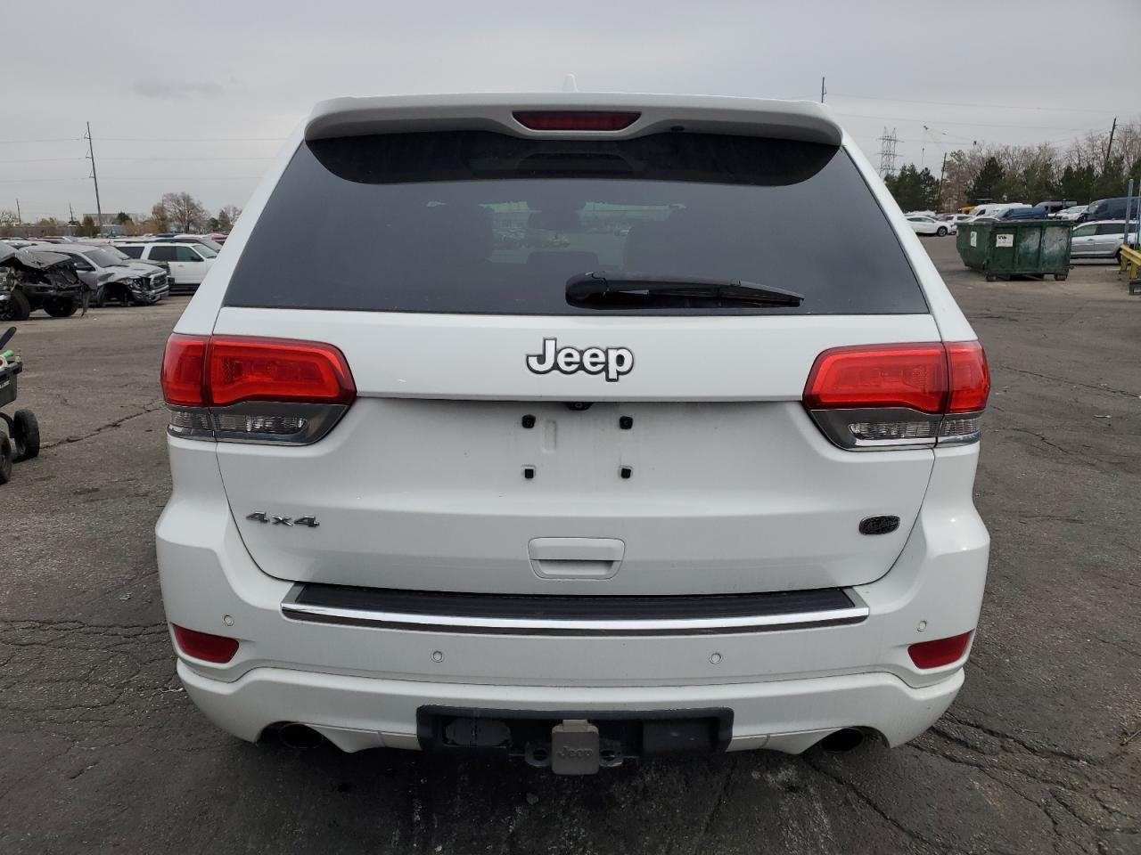 Jeep Grand Cherokee Overland Image 2