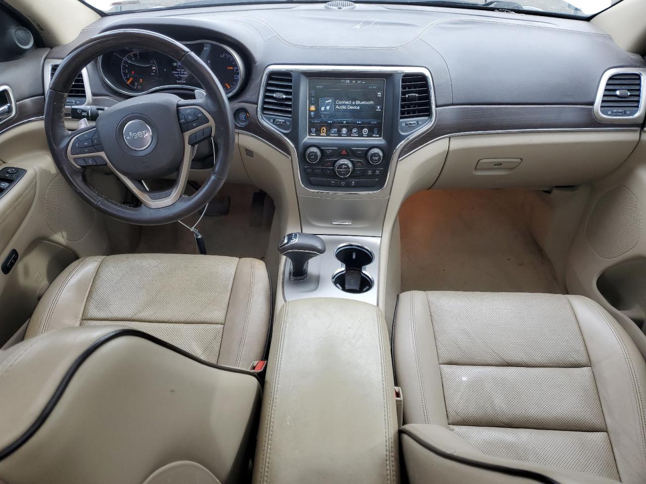 Jeep Grand Cherokee Overland Image 12