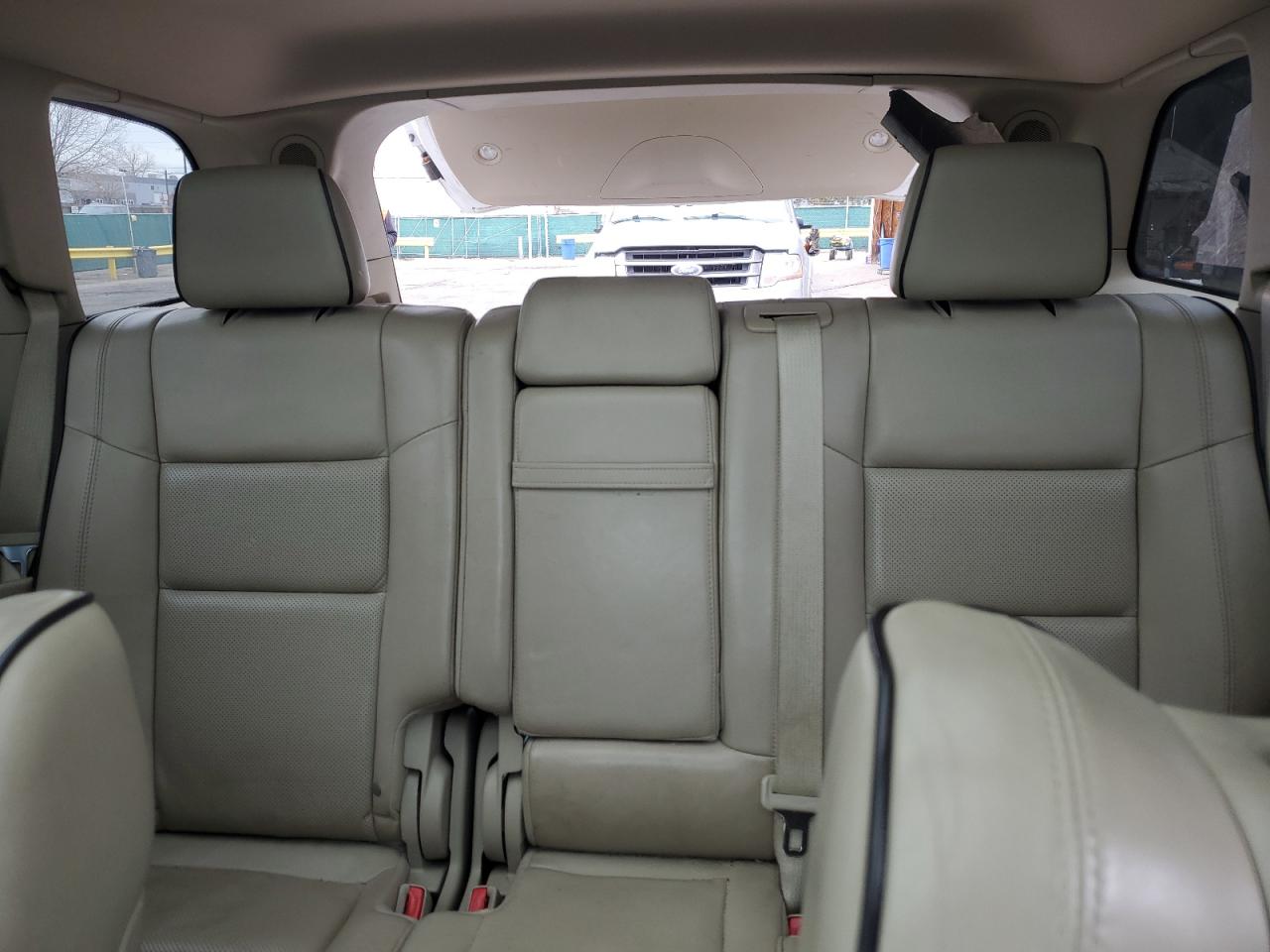 Jeep Grand Cherokee Overland Image 11