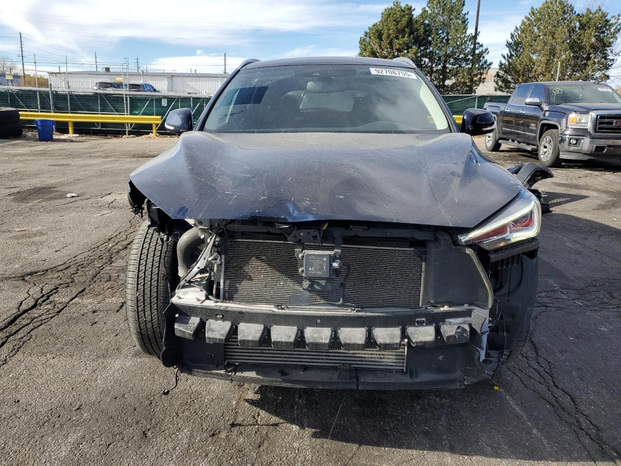 INFINITI Qx Essential Image 6