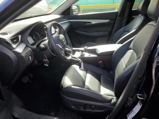 INFINITI Qx Essential Image 3