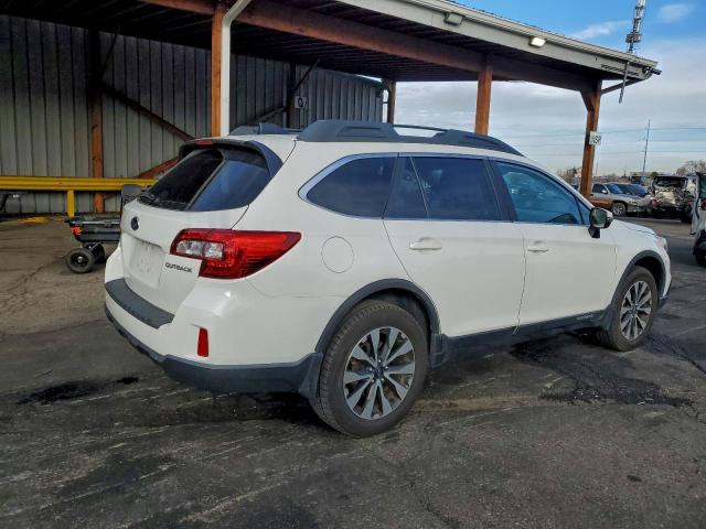 Subaru Outback 2.5i Limited Image 3