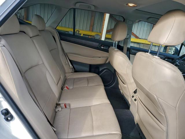Subaru Outback 2.5i Limited Image 9