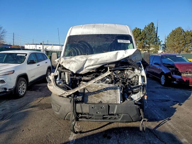 Ford Transit T-250 Image 5