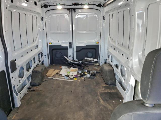 Ford Transit T-250 Image 10