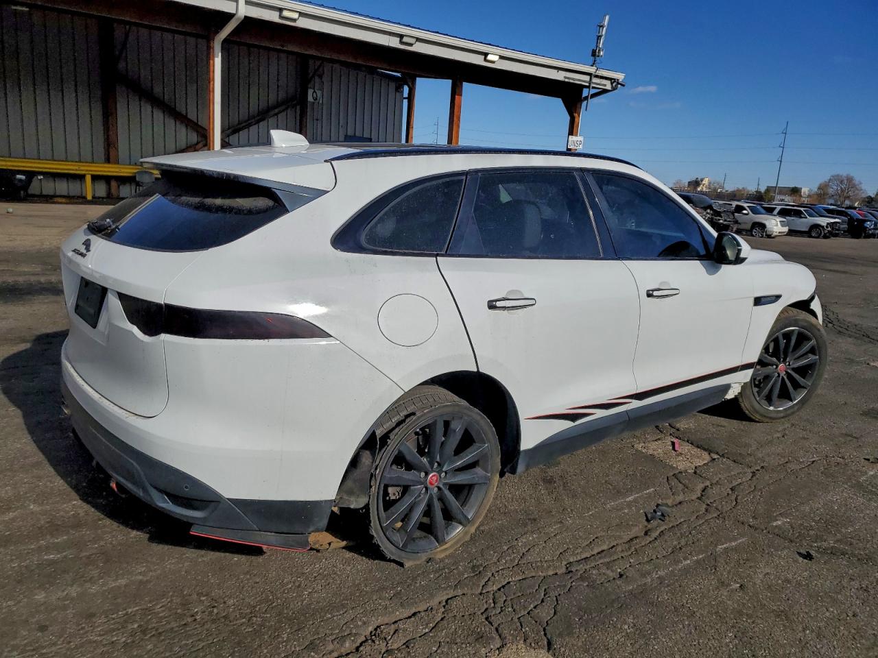 Jaguar F-PACE Prestige Image 2