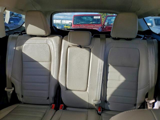 Ford Escape Titanium Image 12