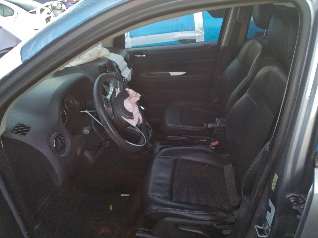 Jeep Compass Latitude Image 6