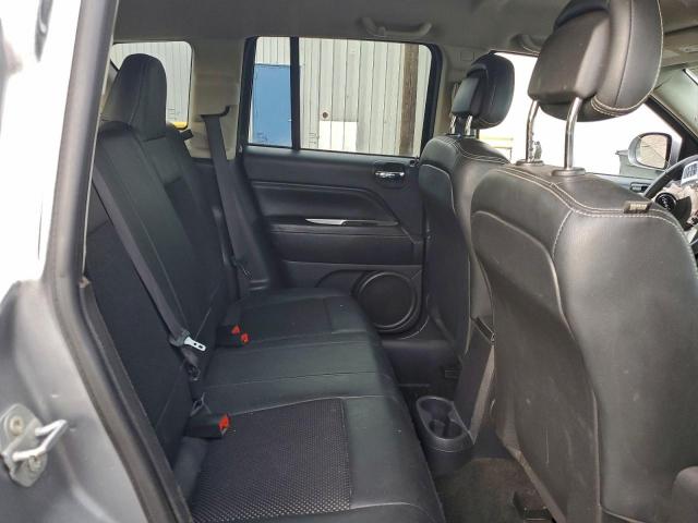 Jeep Compass Latitude Image 9