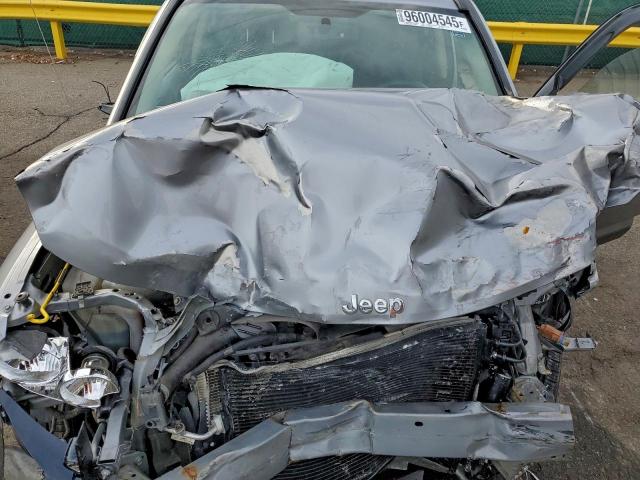 Jeep Compass Latitude Image 4